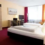 Cascade Superior Hotel 3*