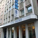 Cascade Superior Hotel