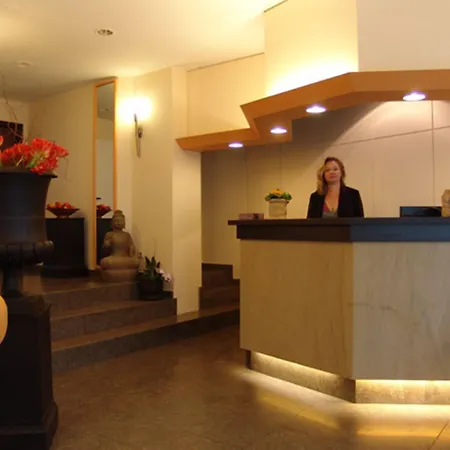 Hotel Cascade Superior Dusseldorf