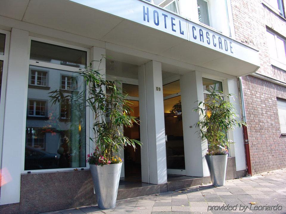 Cascade Superior Hotel